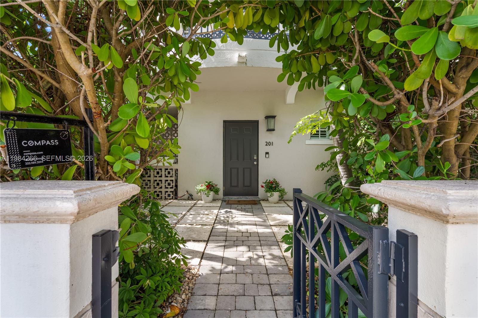 261 Navarre Ave # 1 Unit: B-1