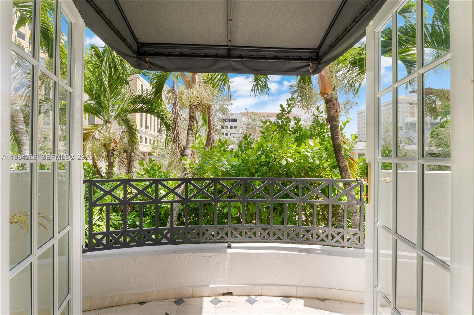 261 Navarre Ave # 1 Unit: B-1