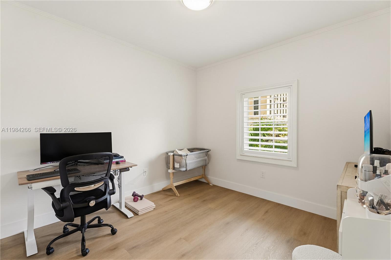 261 Navarre Ave # 1 Unit: B-1