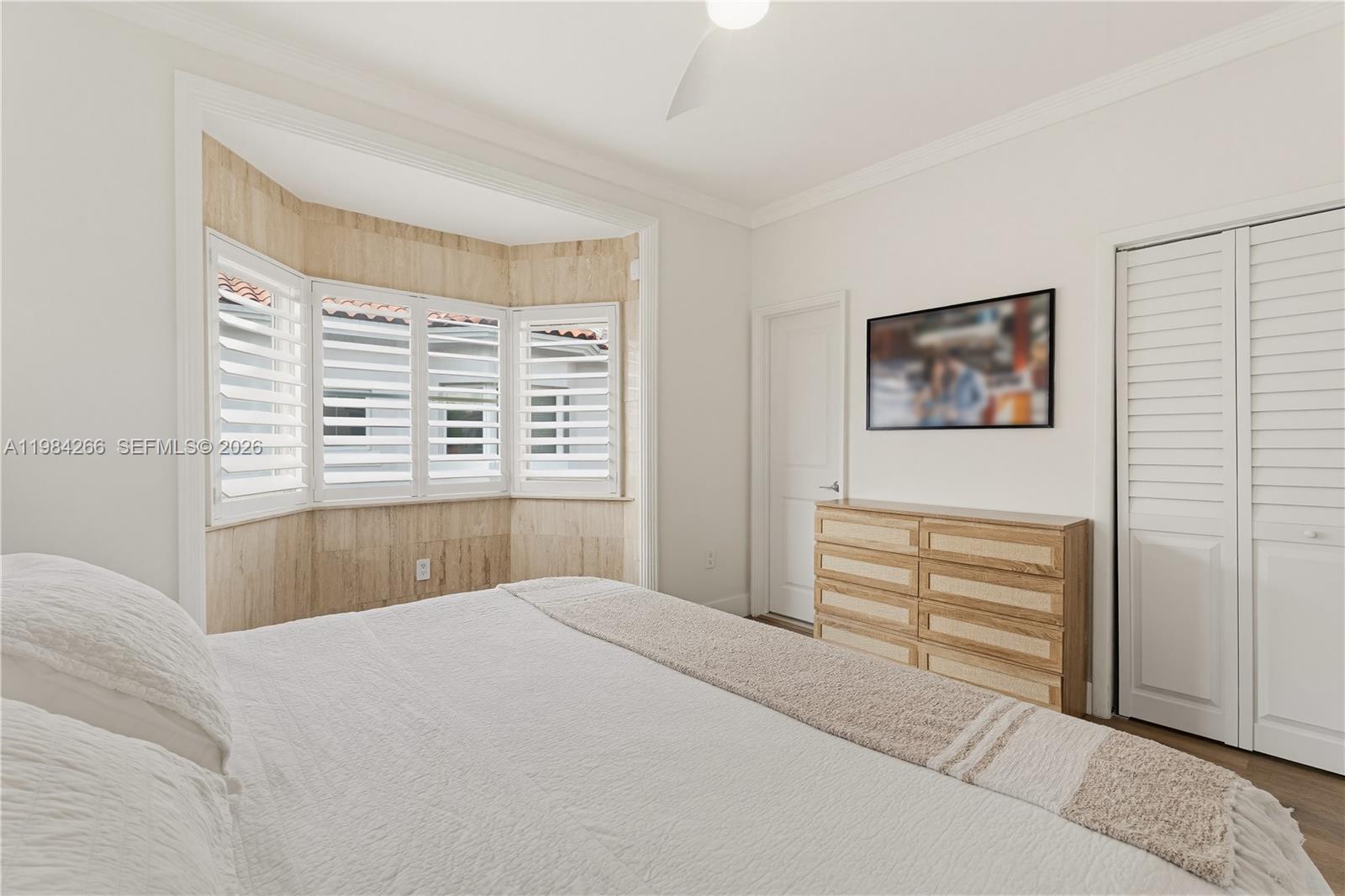 261 Navarre Ave # 1 Unit: B-1