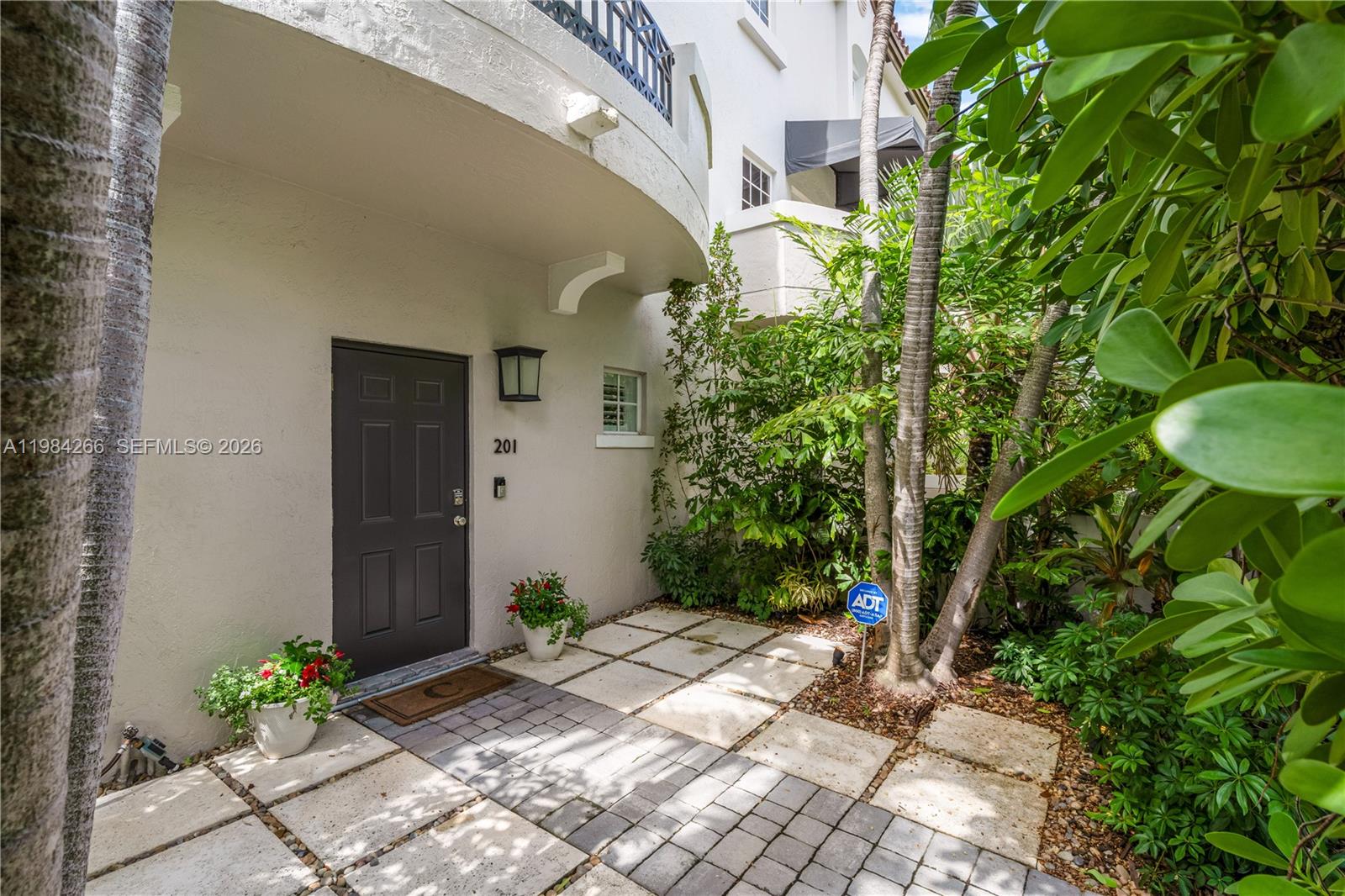 261 Navarre Ave # 1 Unit: B-1