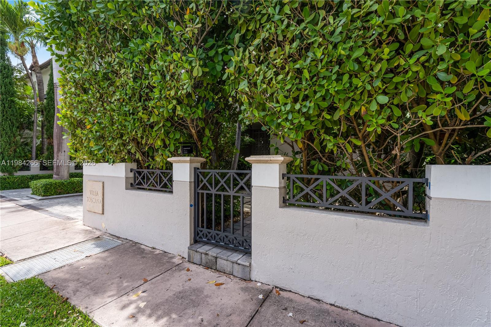 261 Navarre Ave # 1 Unit: B-1