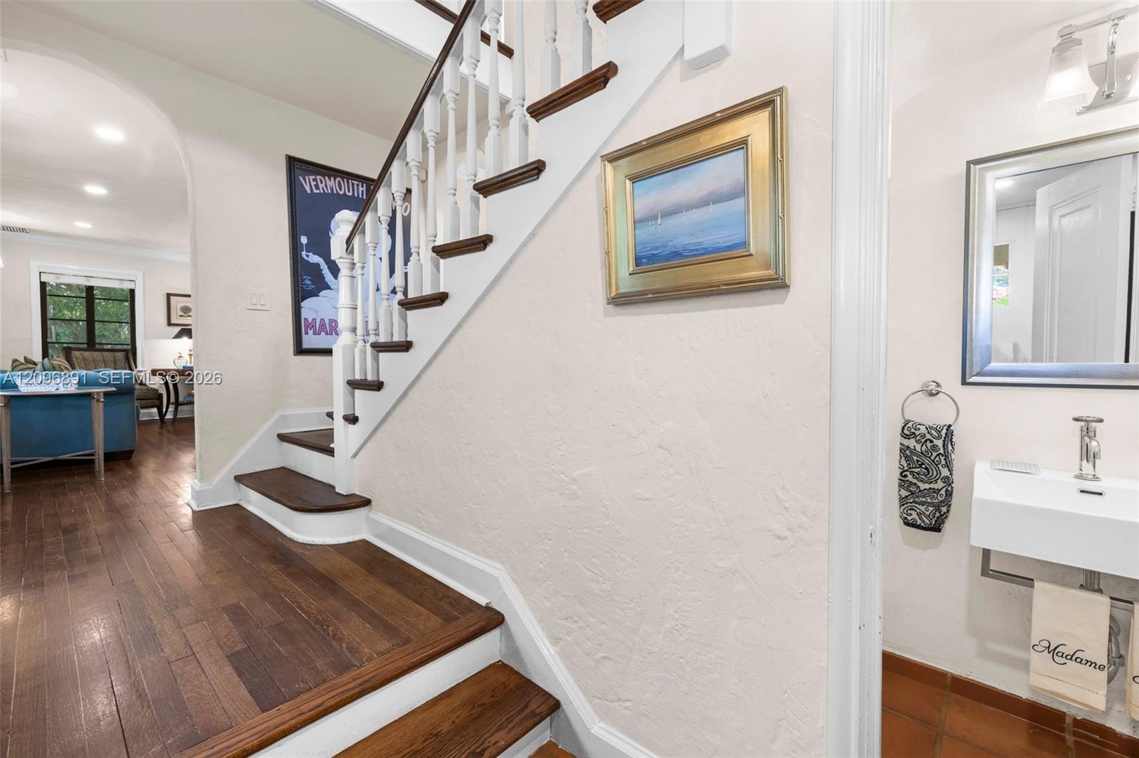 1140 Asturia Ave