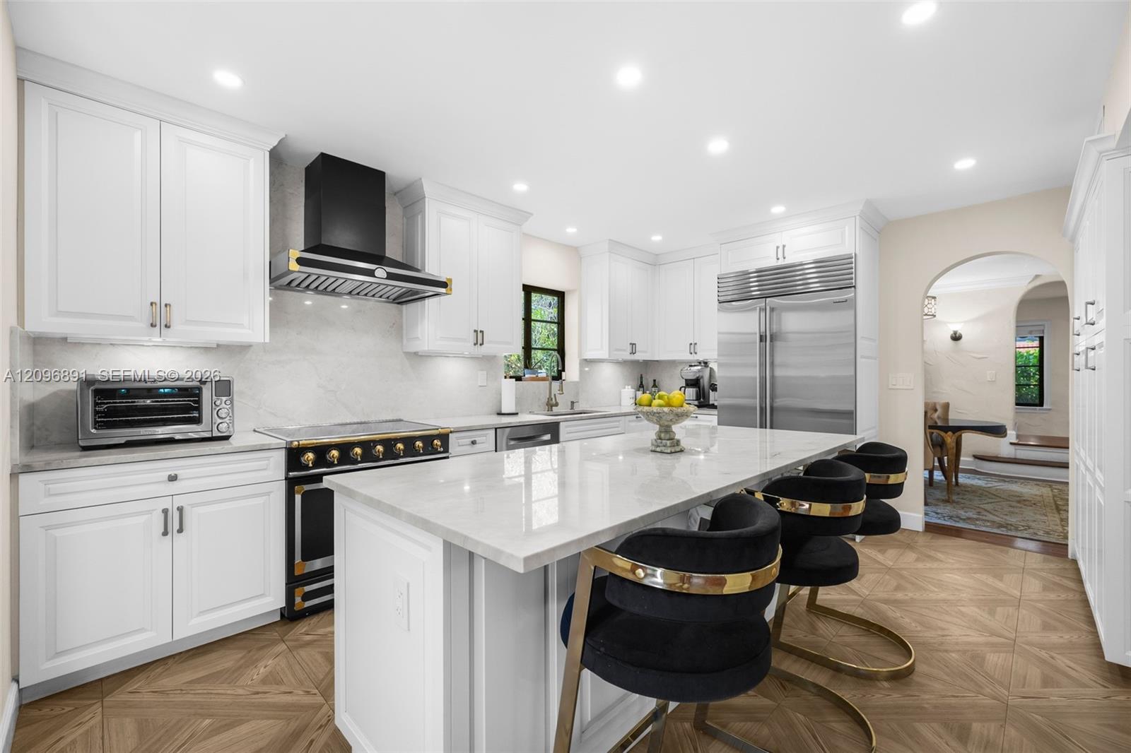 1140 Asturia Ave