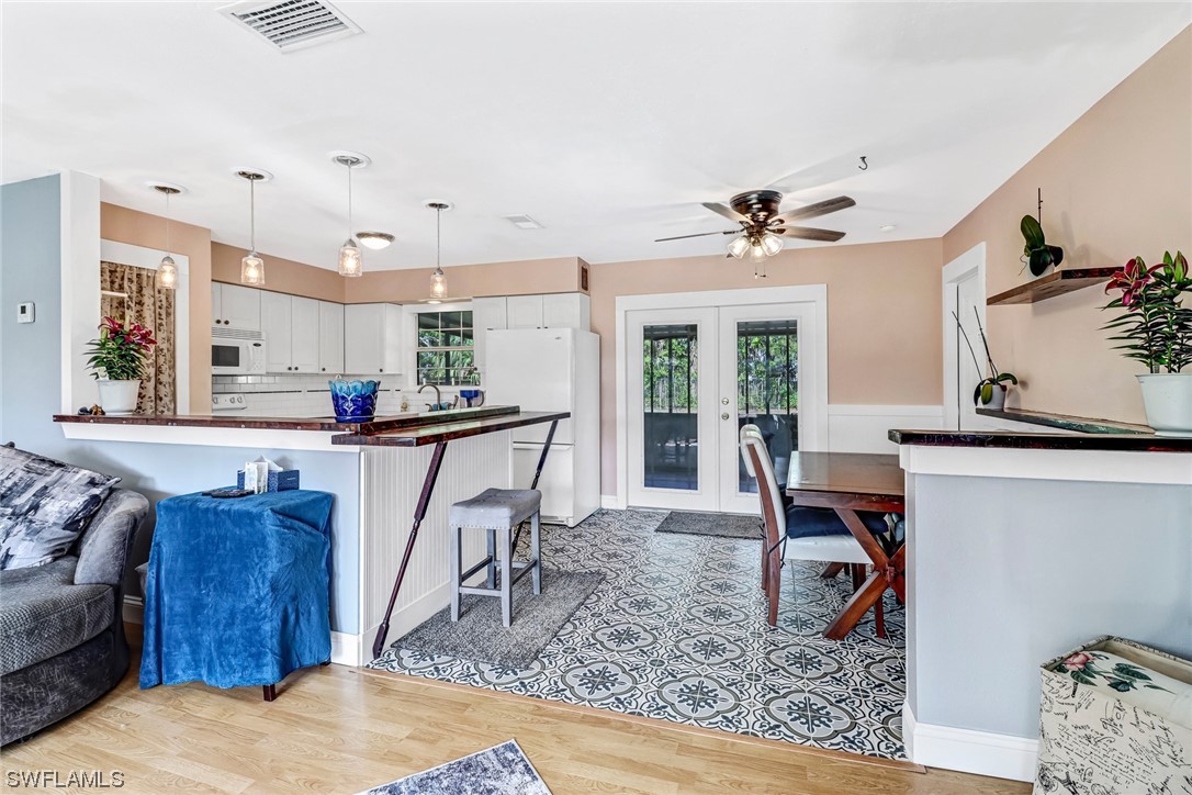2220 Safe Harbour Court