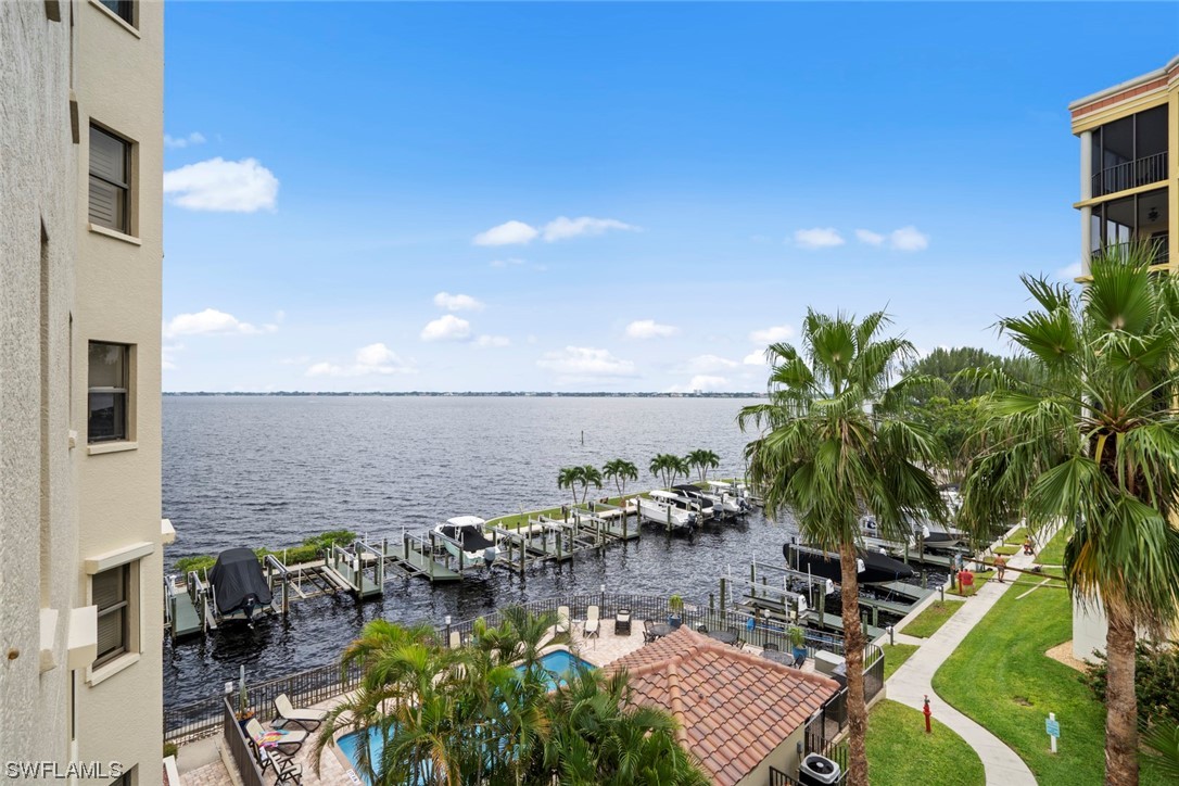 4019 SE 20th Place Unit: 404