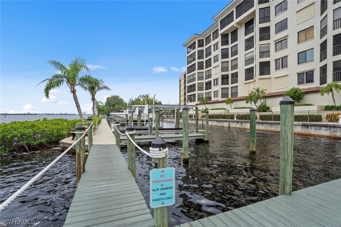 4019 SE 20th Place Unit: 404