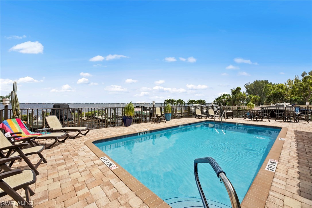 4019 SE 20th Place Unit: 404