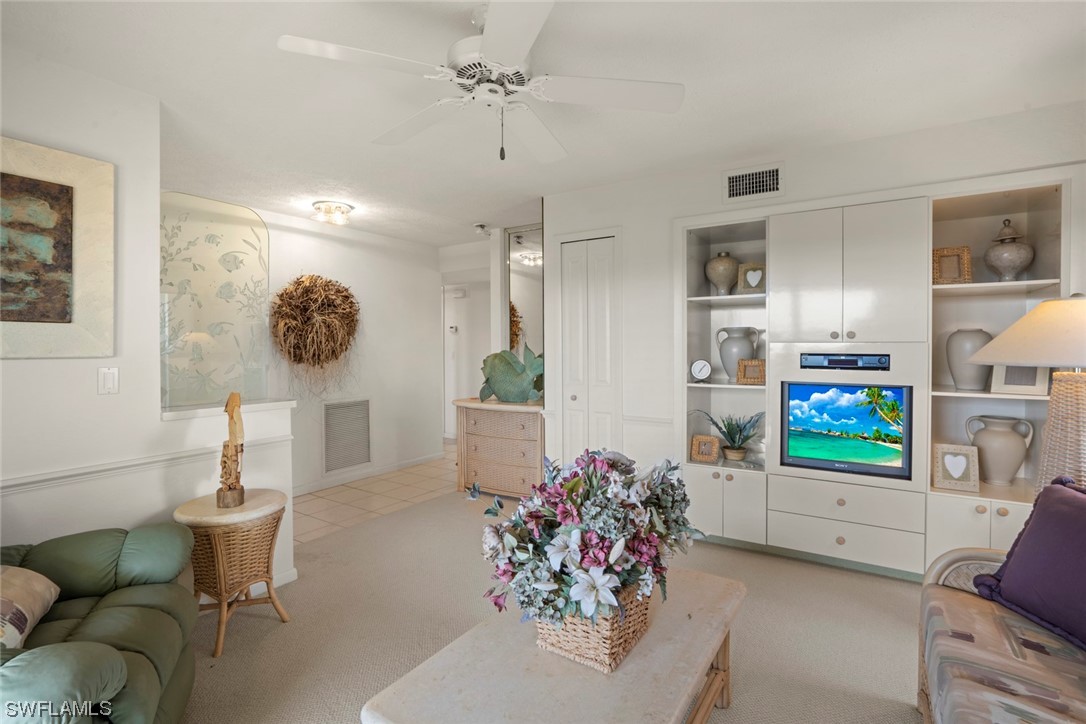 4019 SE 20th Place Unit: 404