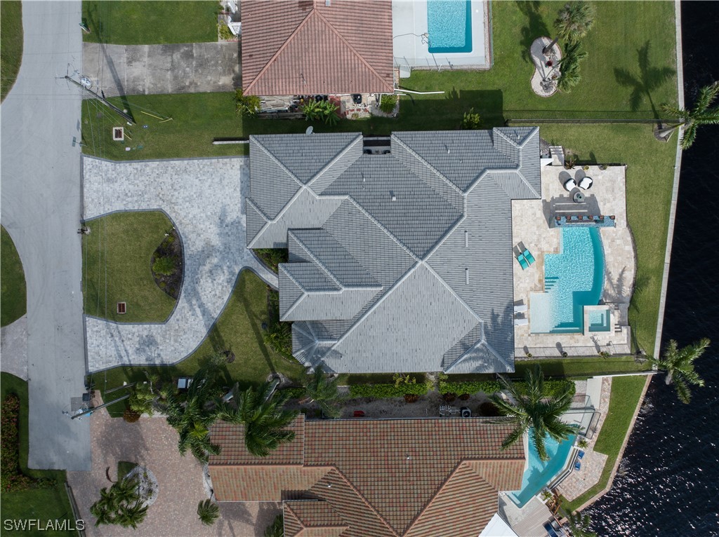 2406 SE 28th Street