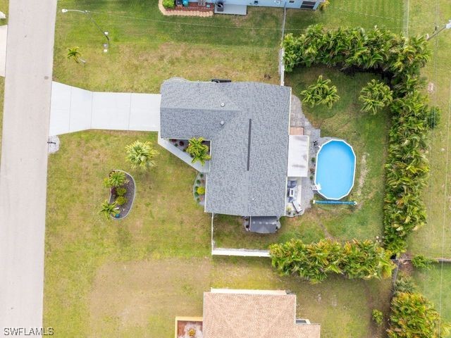 606 SW 10th Place
