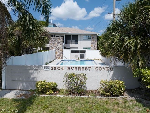 2504 SE 16th PL 103