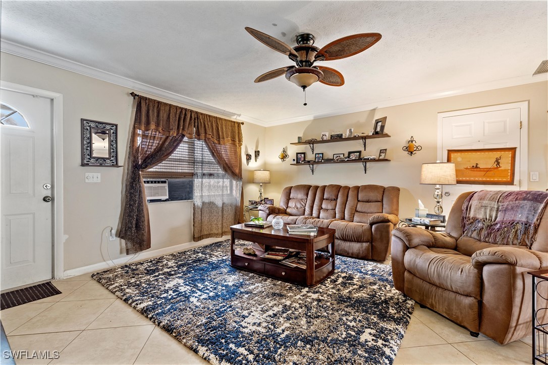 1145 SW 44th TER
