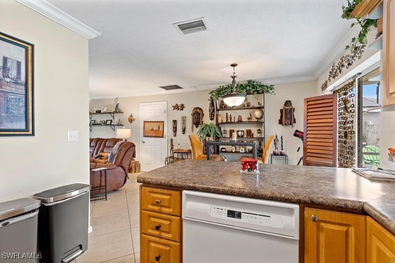 1145 SW 44th TER