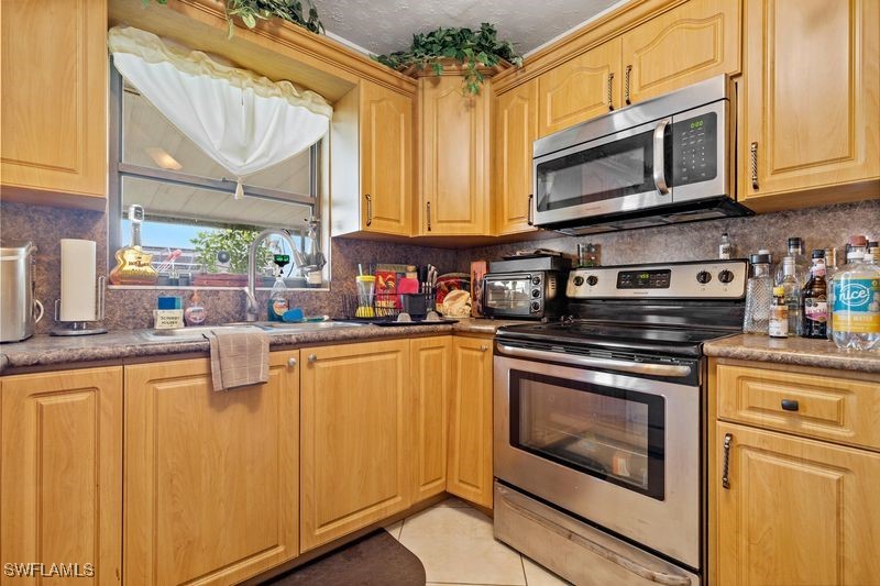 1145 SW 44th TER