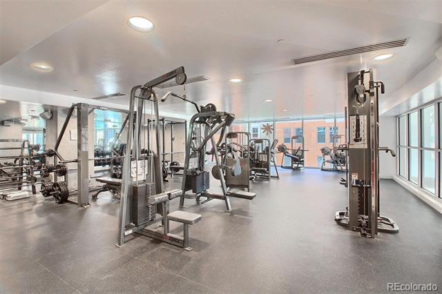 1700 Bassett Street Unit: 1418