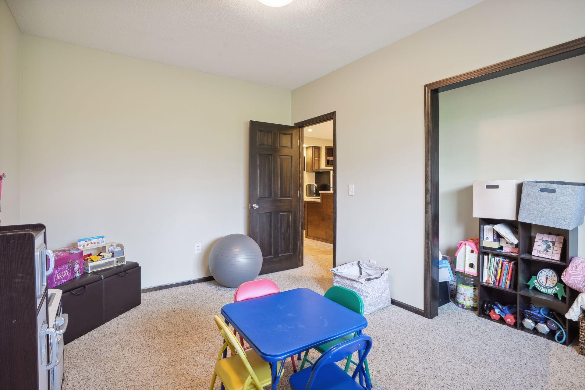 637 Sutherland Drive