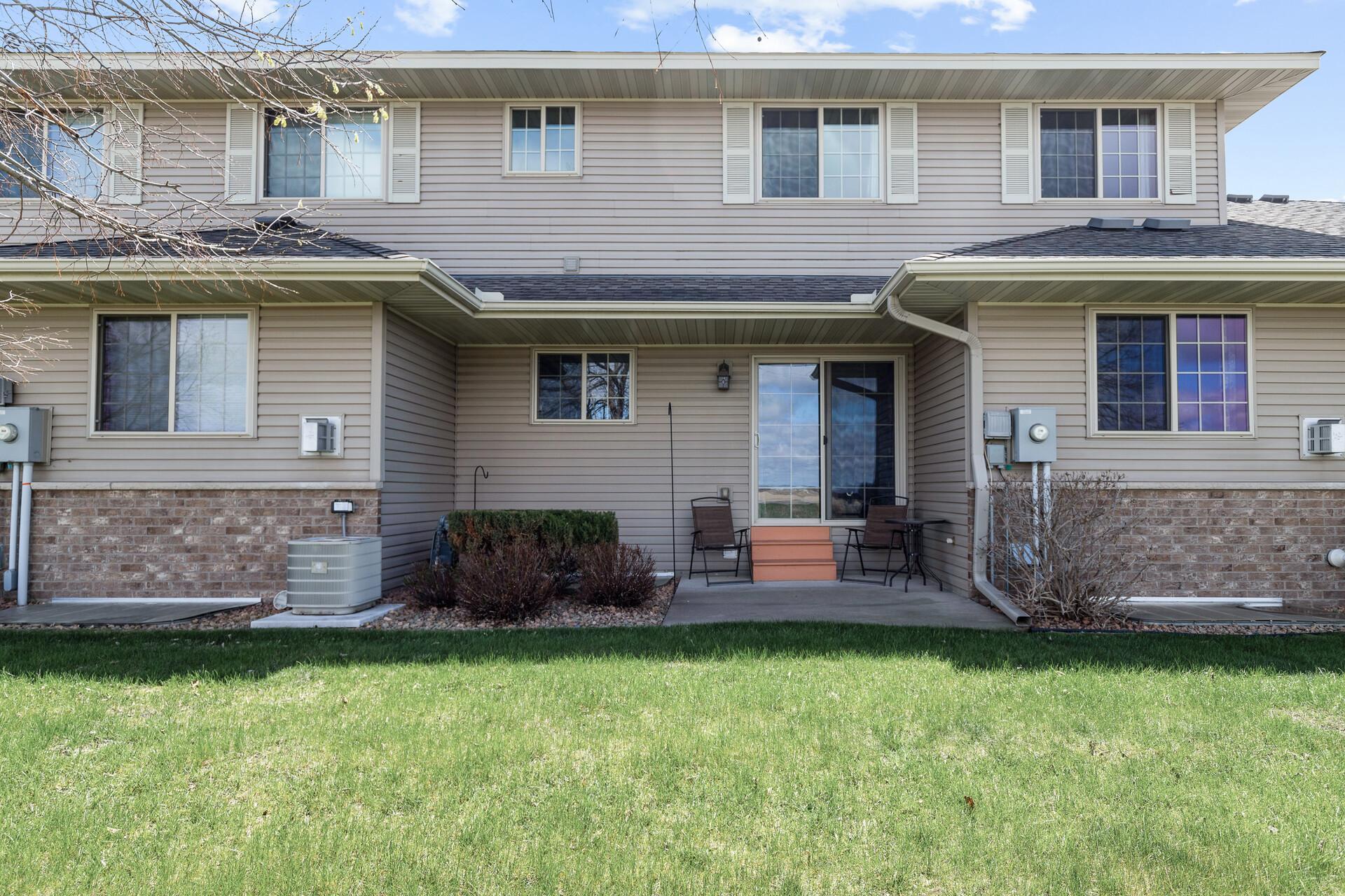 911 Independence Drive NW