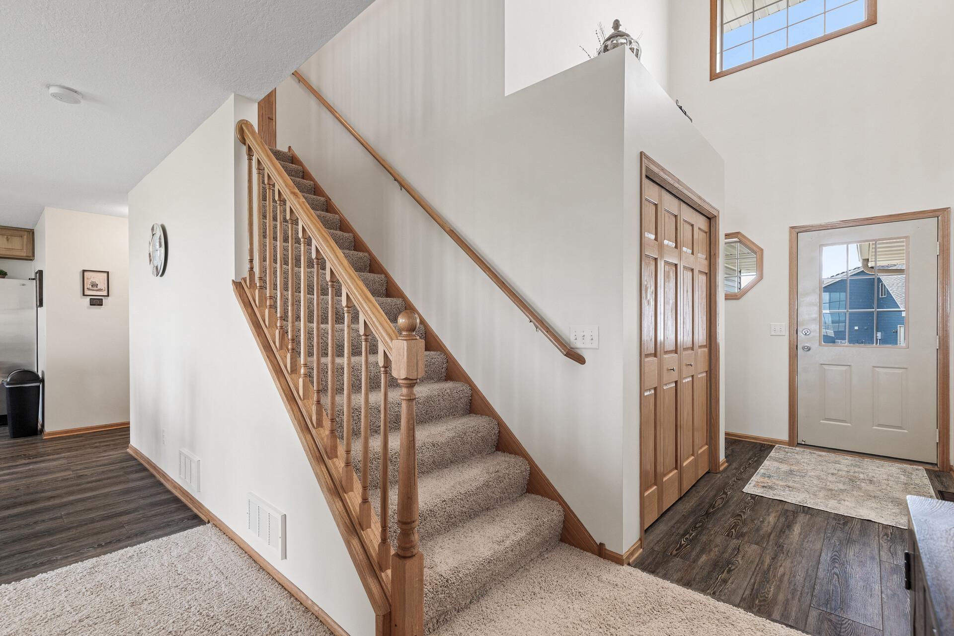 911 Independence Drive NW