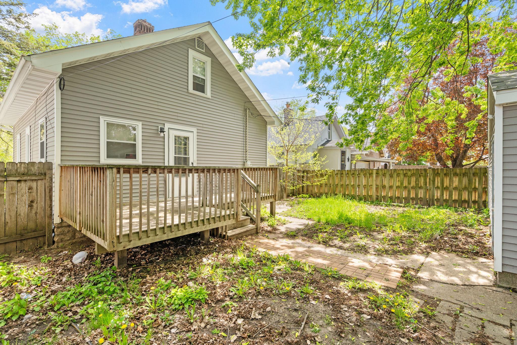 3731 Oliver Avenue N