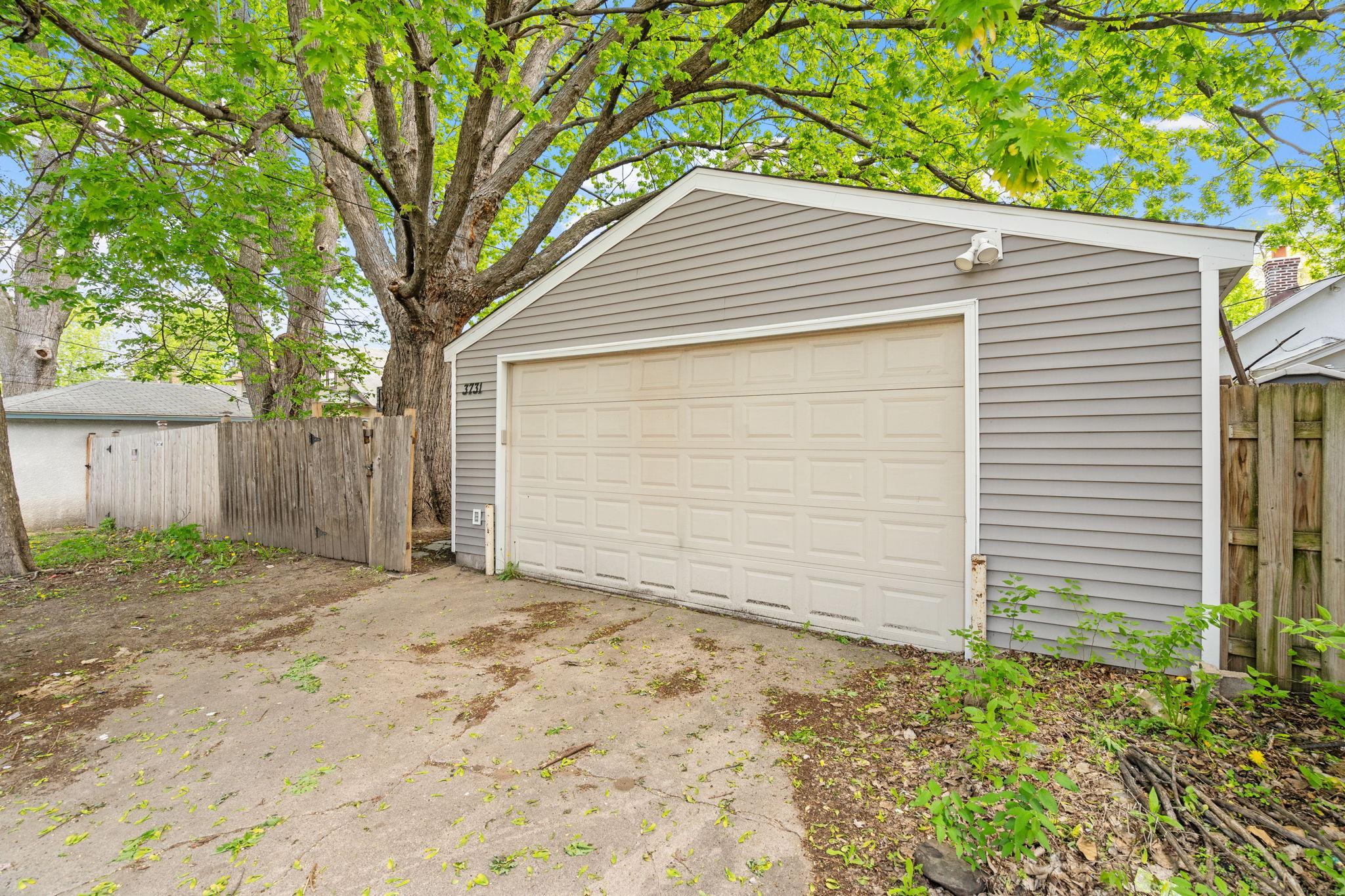 3731 Oliver Avenue N