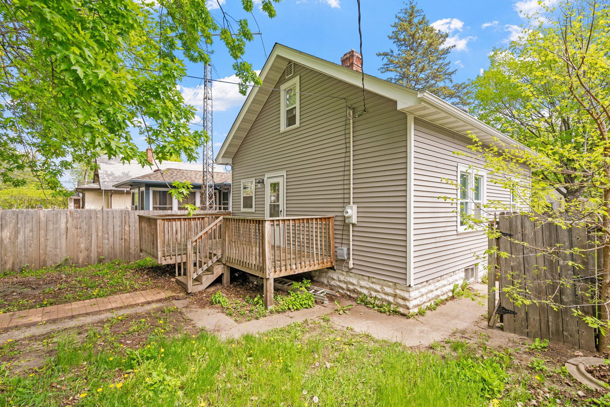 3731 Oliver Avenue N