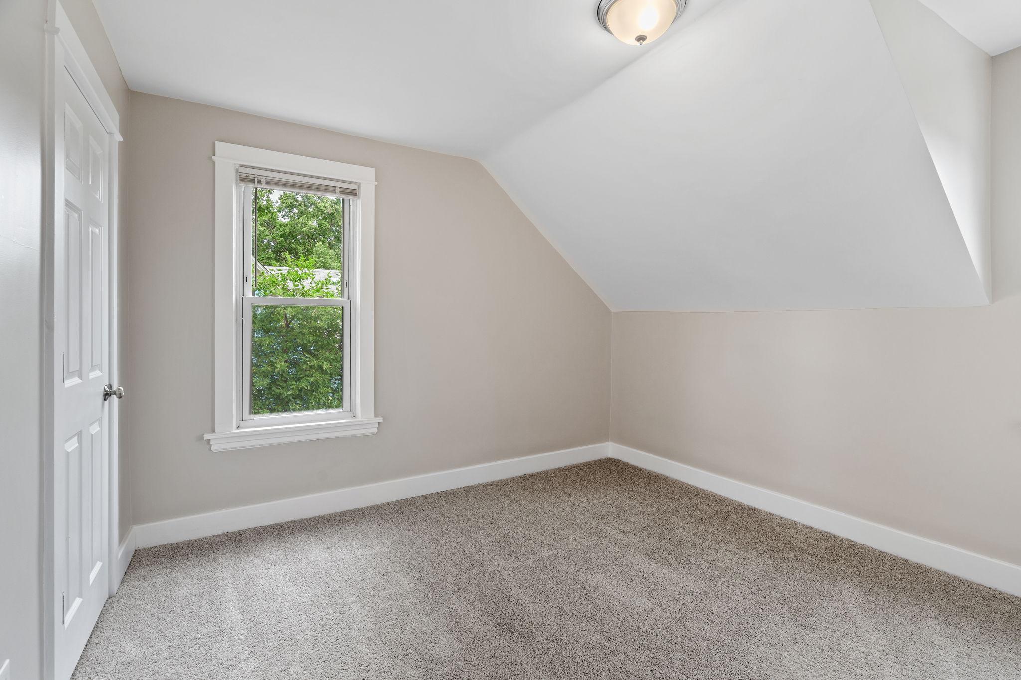 3839 Lyndale Avenue N