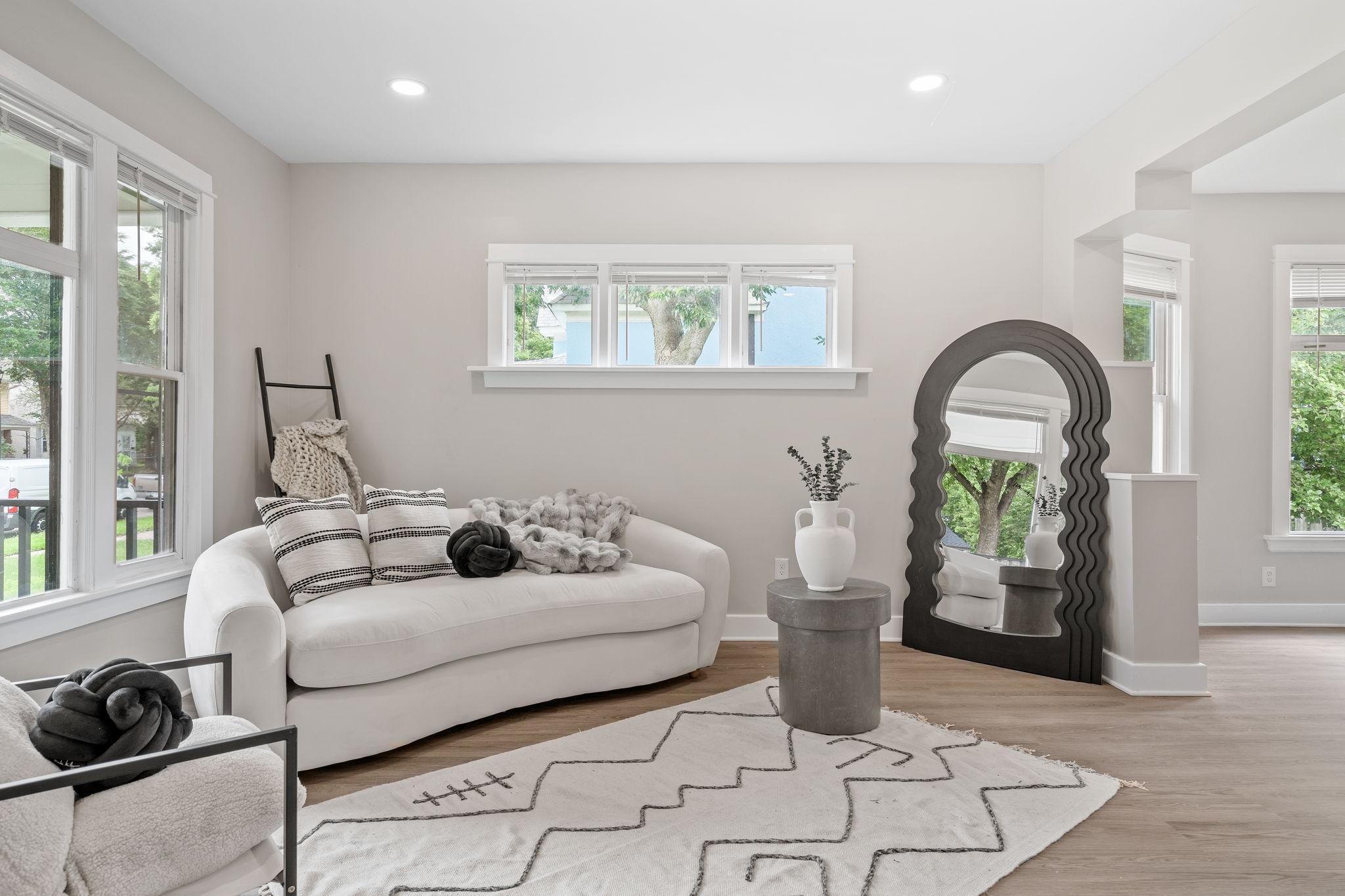 3839 Lyndale Avenue N