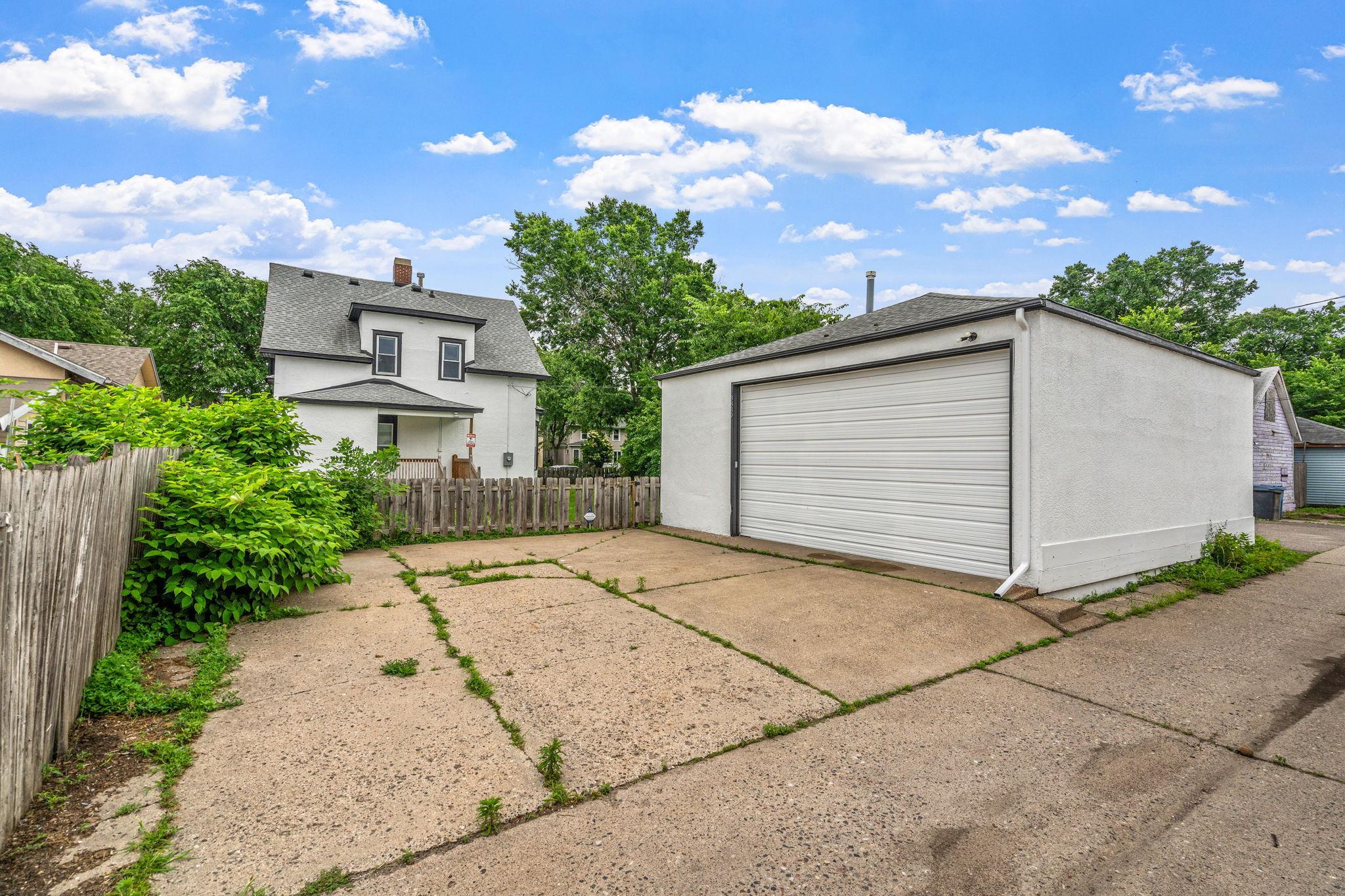 3839 Lyndale Avenue N