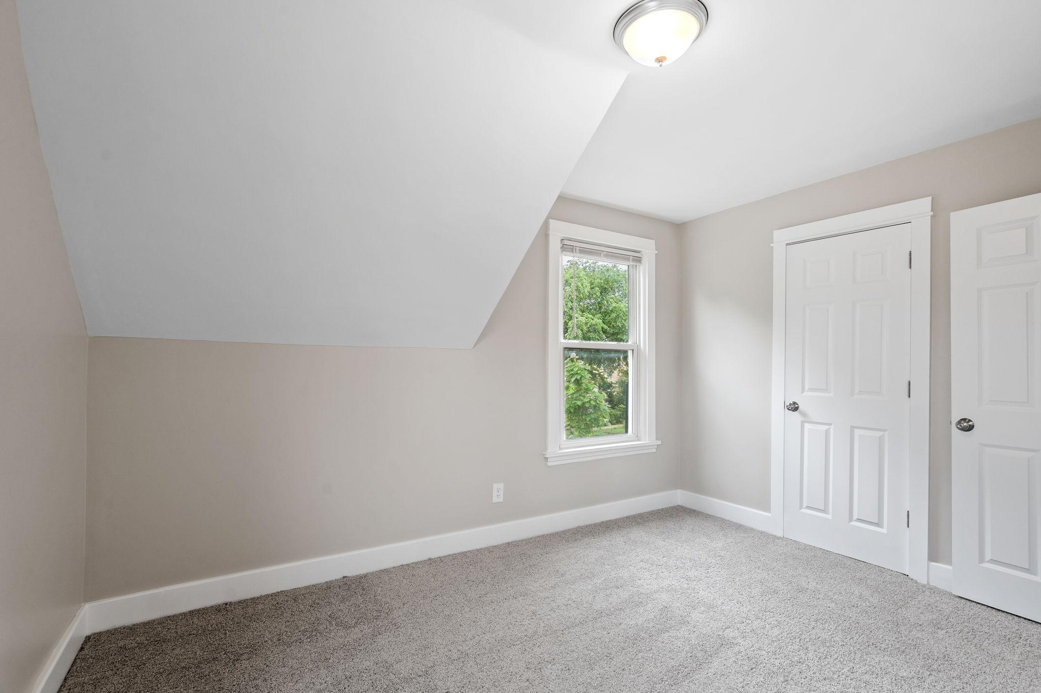 3839 Lyndale Avenue N