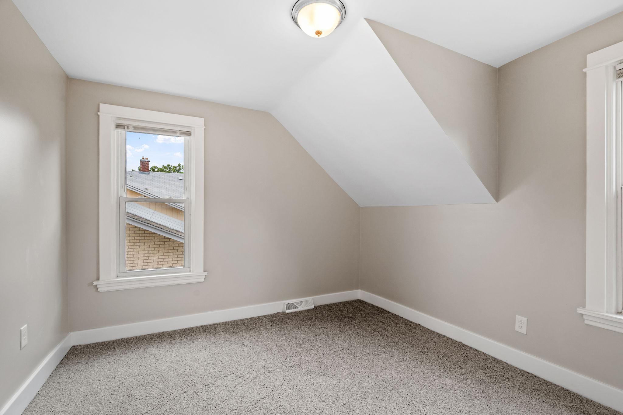 3839 Lyndale Avenue N