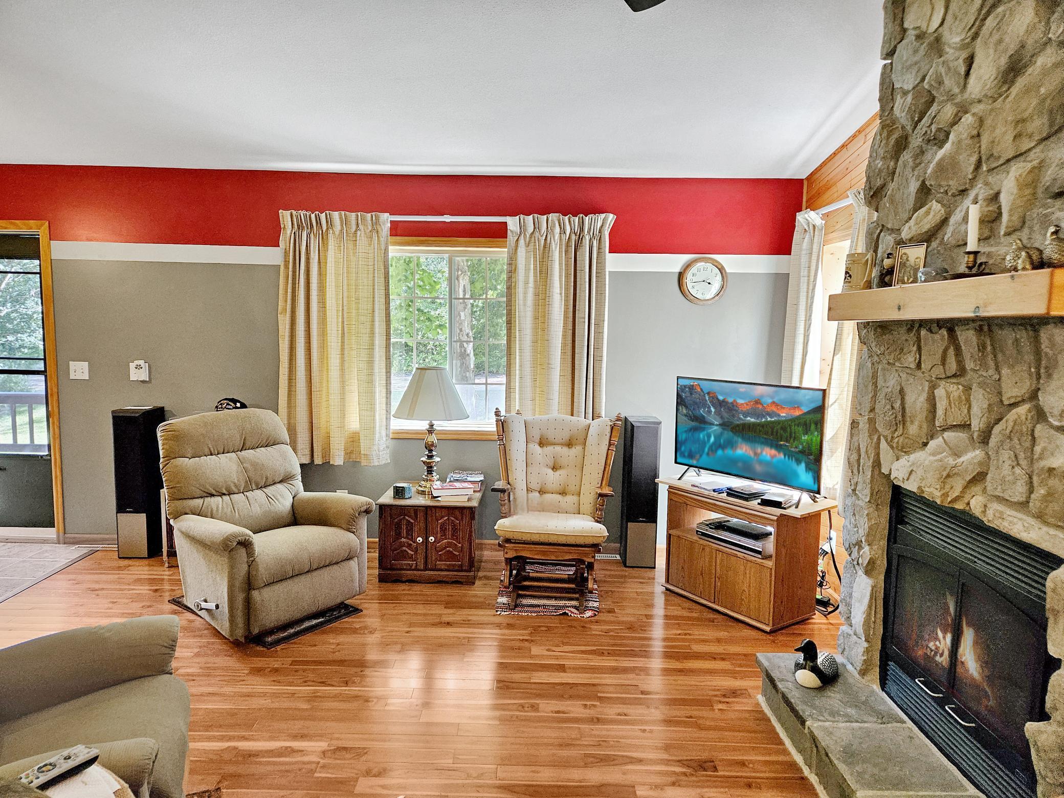 13716 Lakeview Circle