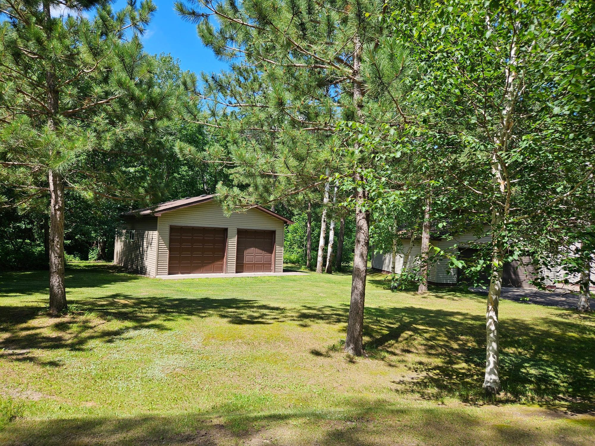 13716 Lakeview Circle