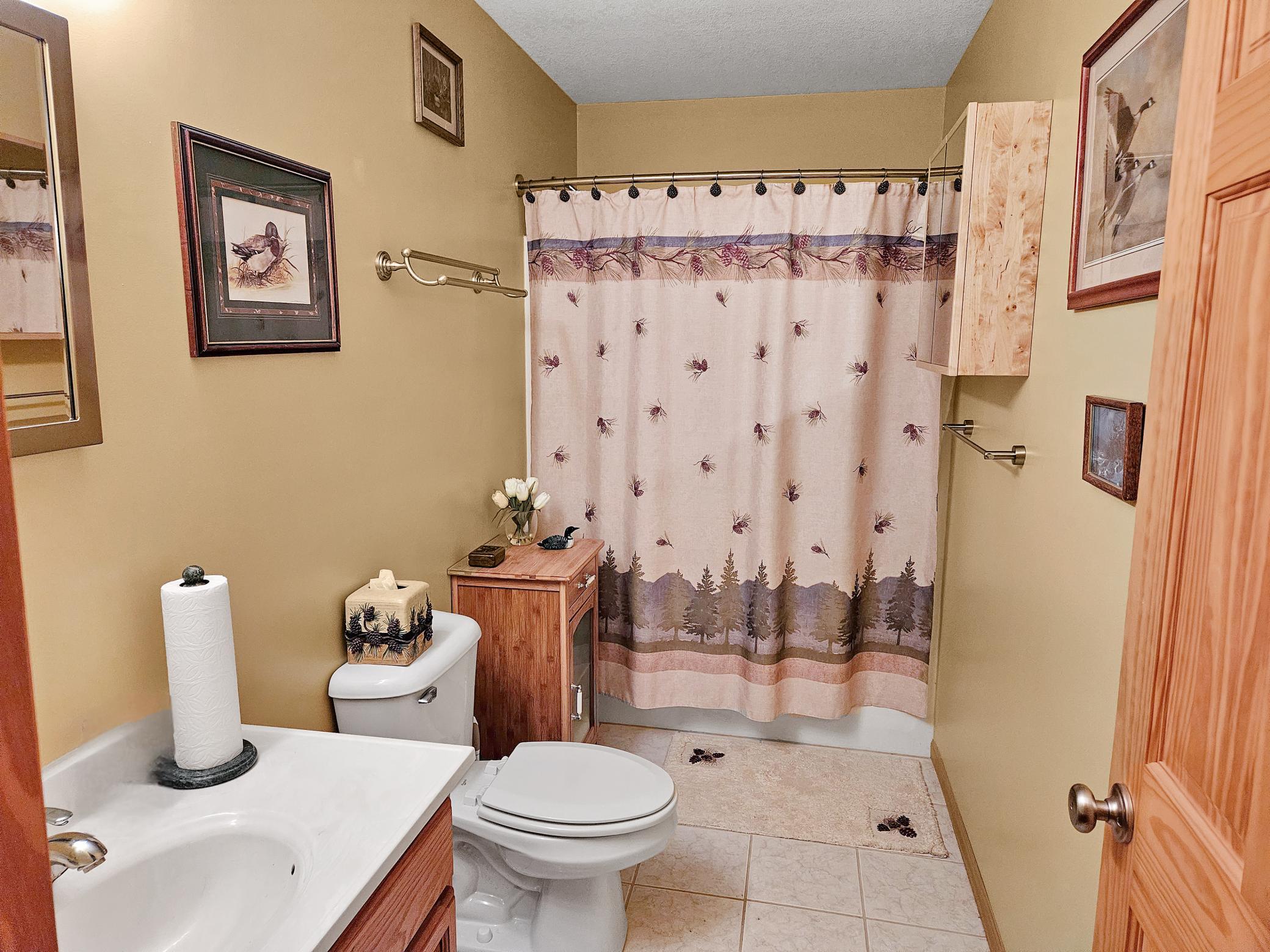 13716 Lakeview Circle