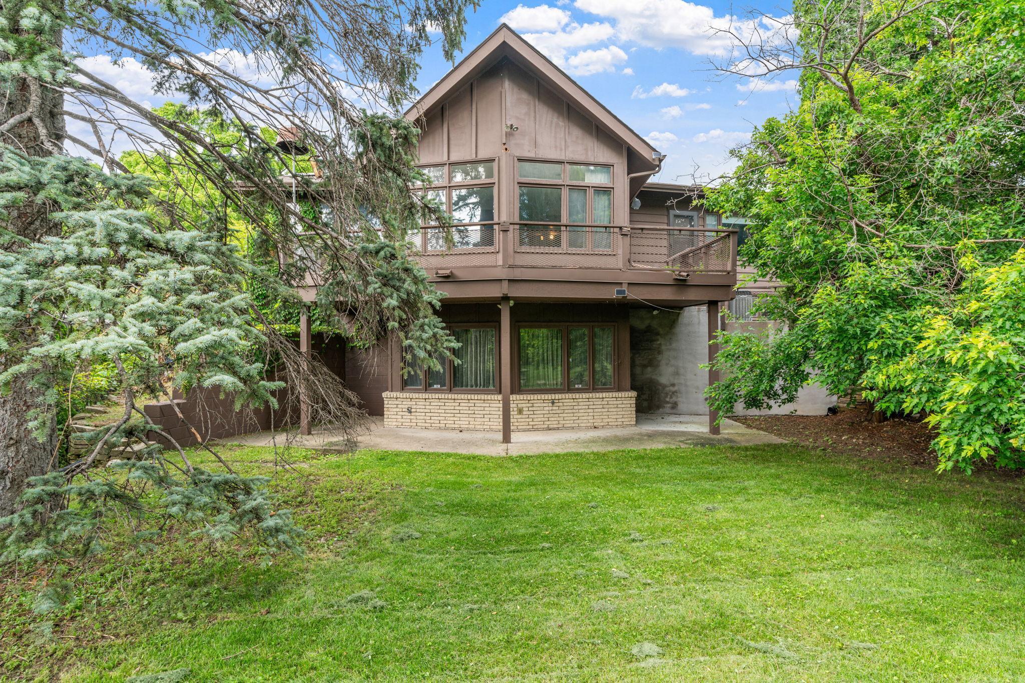 2160 Upper Saint Dennis Road