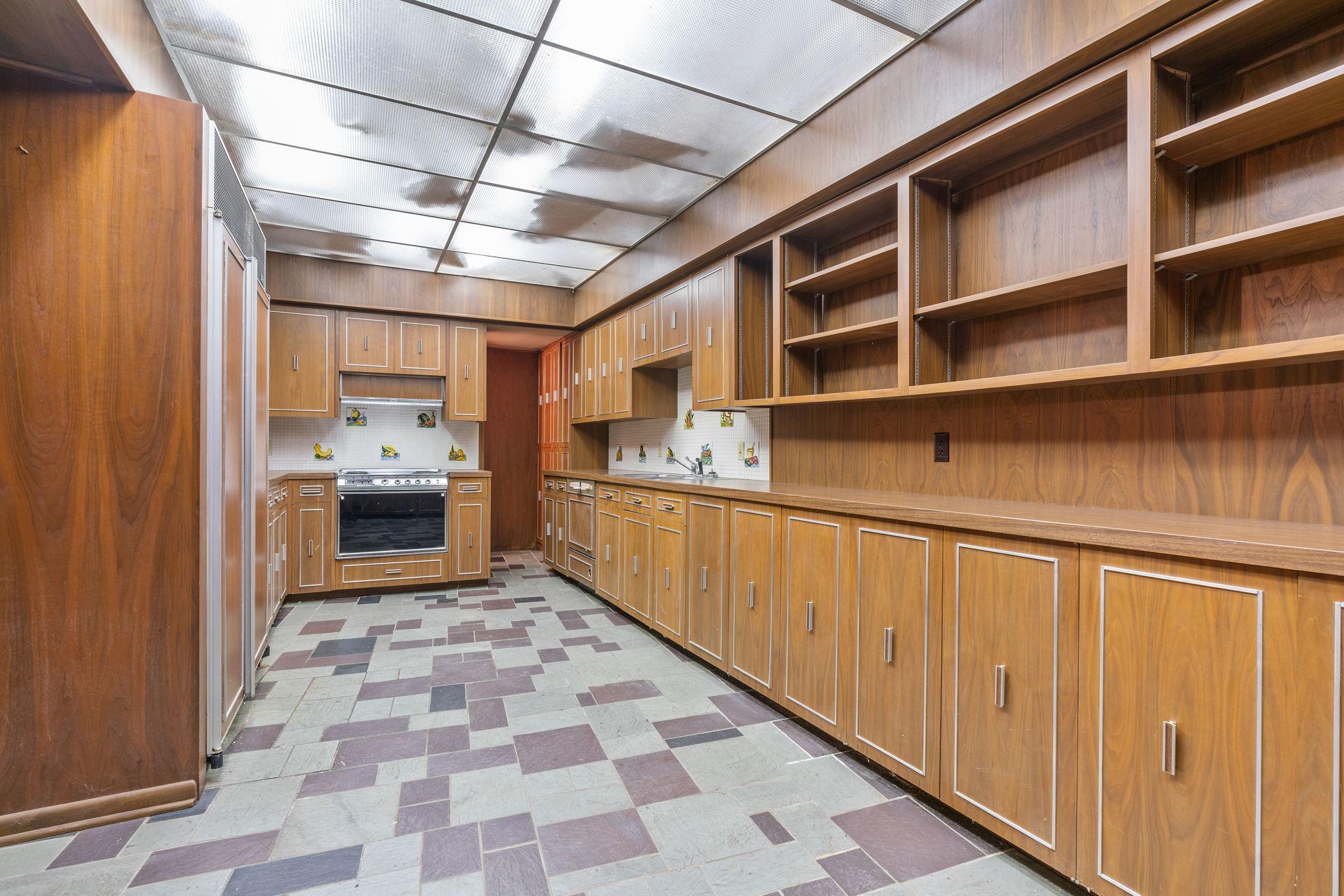 2160 Upper Saint Dennis Road