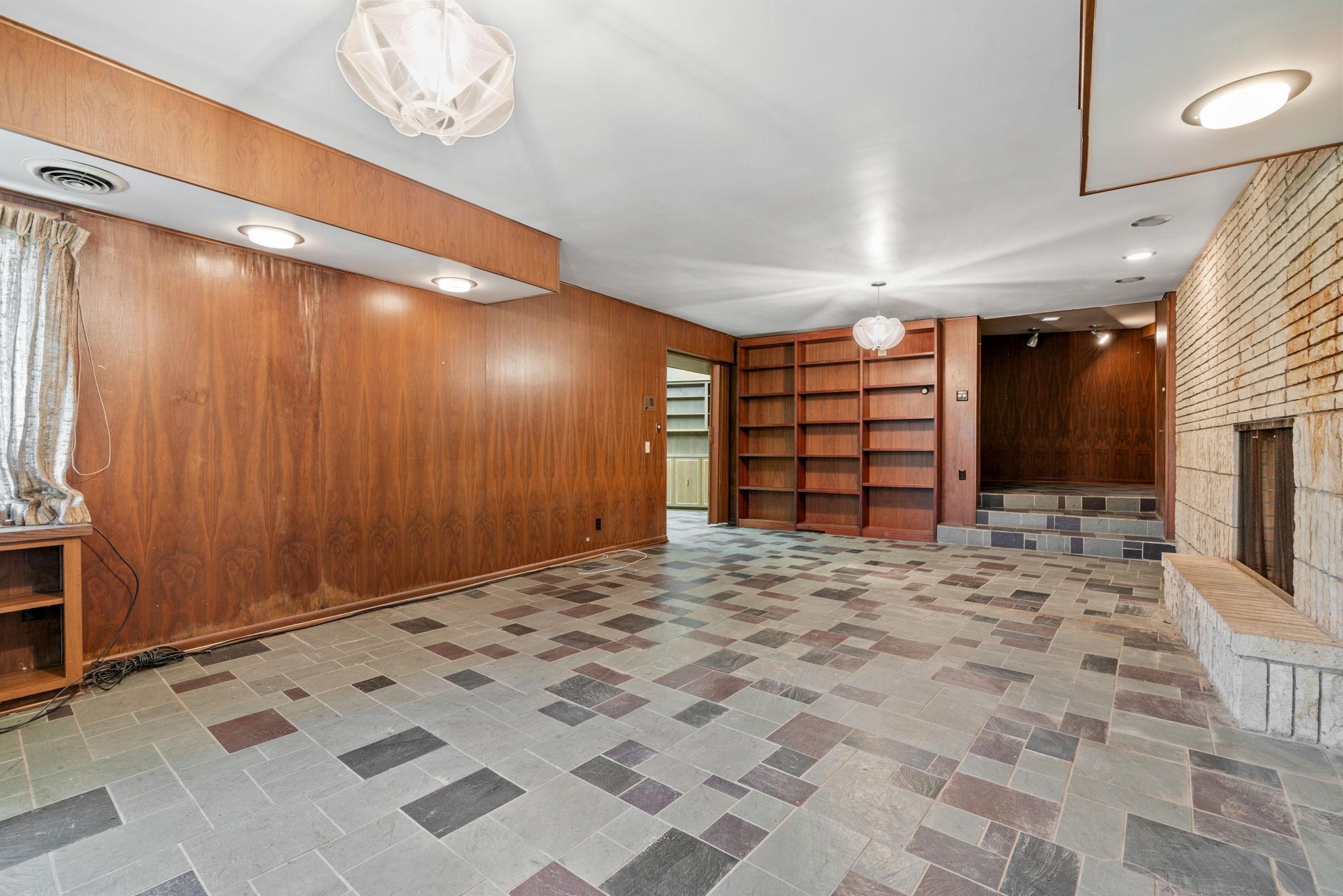 2160 Upper Saint Dennis Road