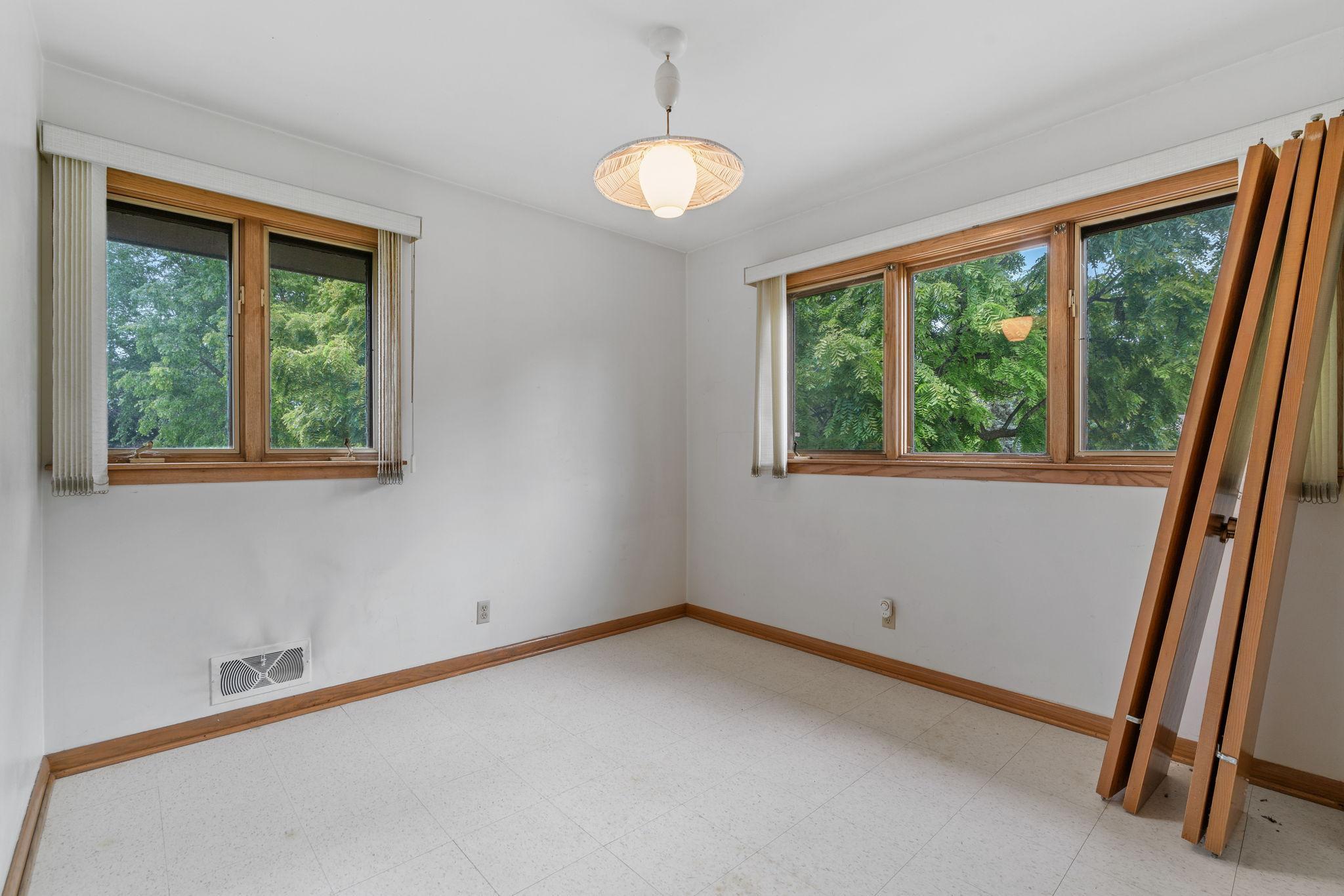 2160 Upper Saint Dennis Road