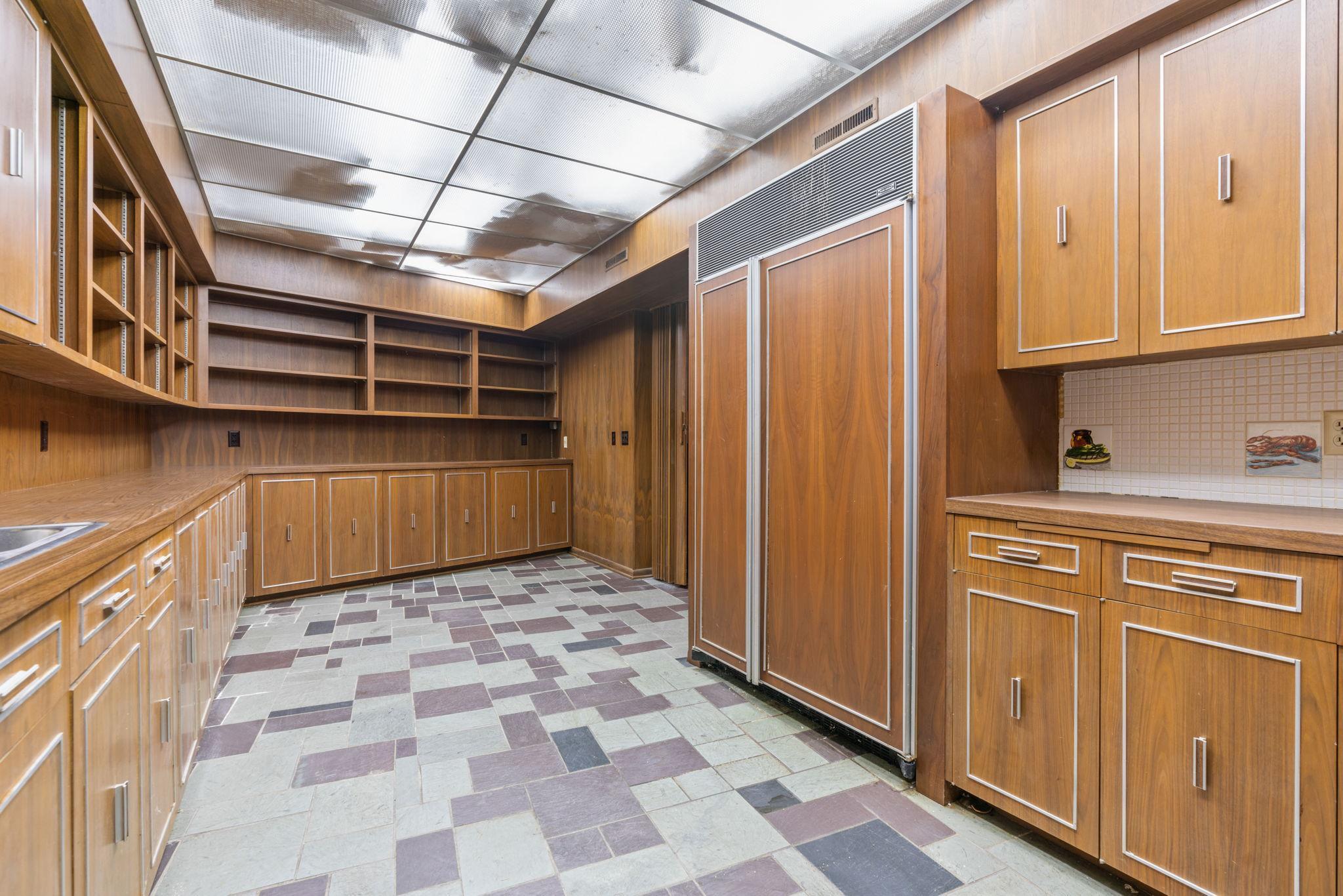 2160 Upper Saint Dennis Road