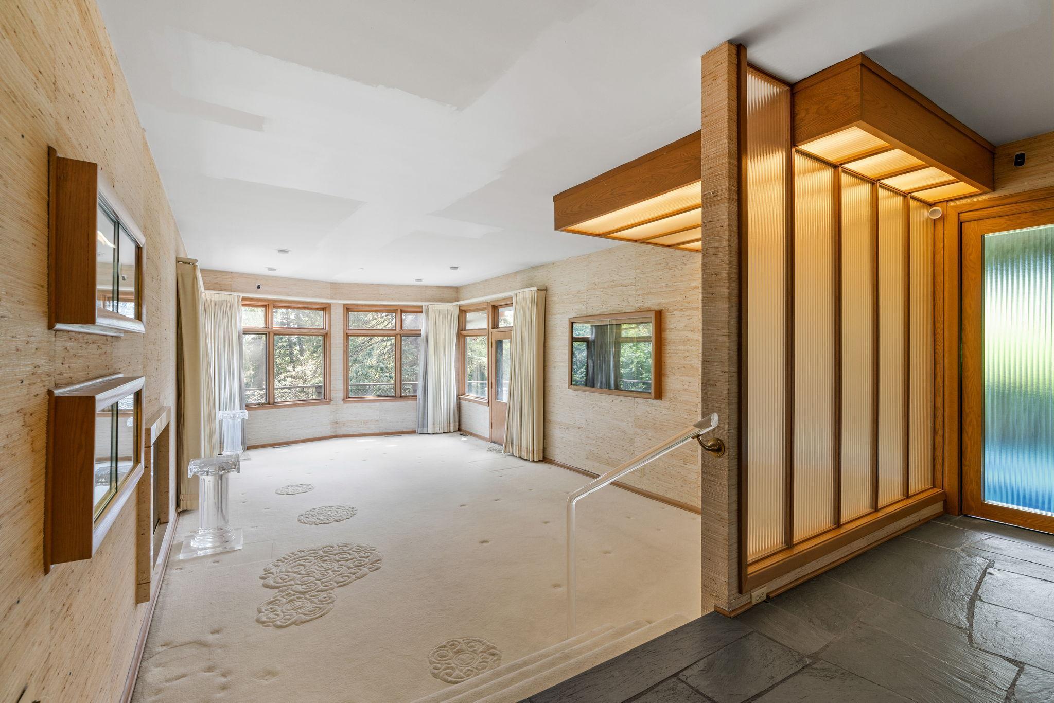 2160 Upper Saint Dennis Road