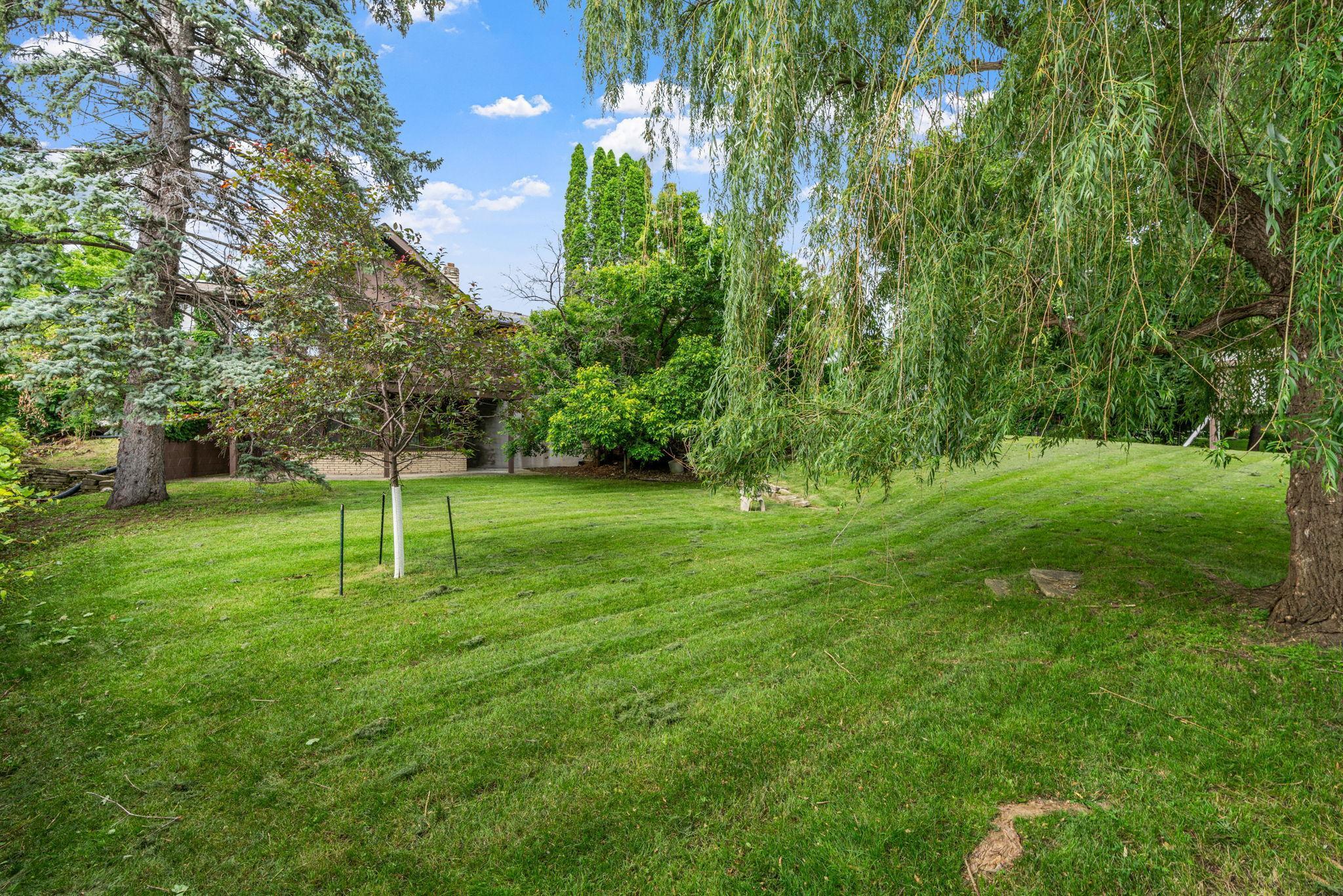 2160 Upper Saint Dennis Road