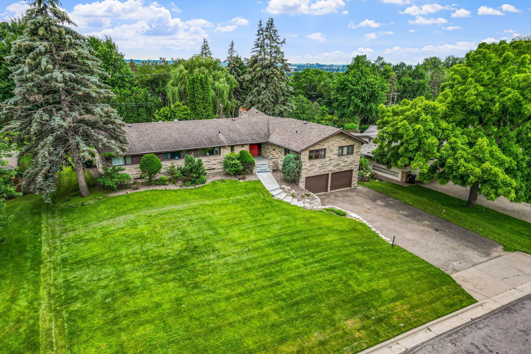 2160 Upper Saint Dennis Road