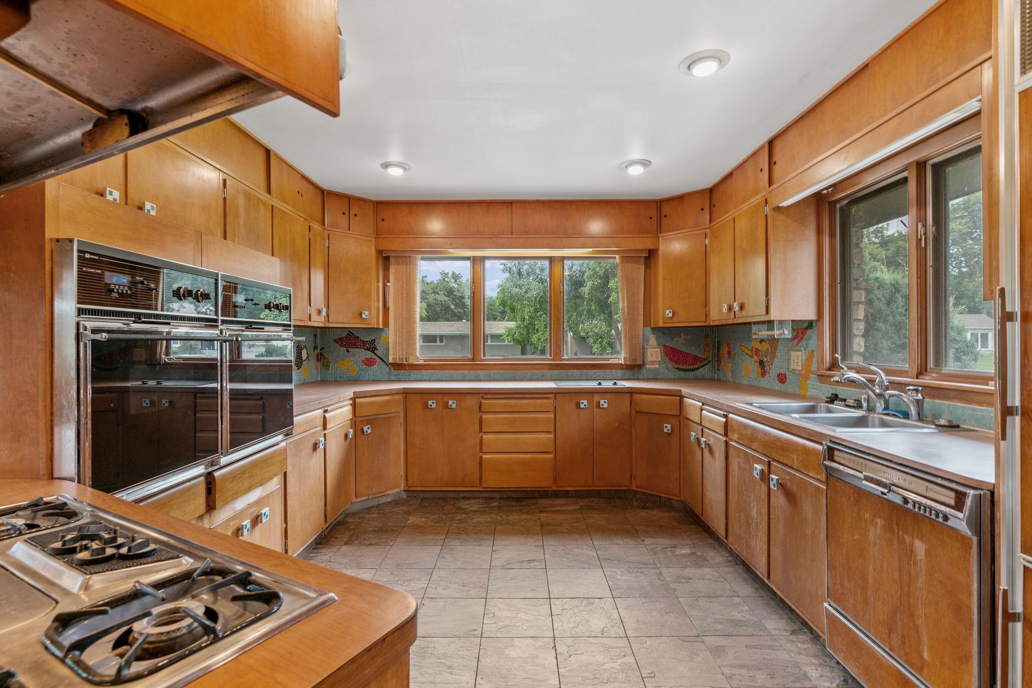 2160 Upper Saint Dennis Road