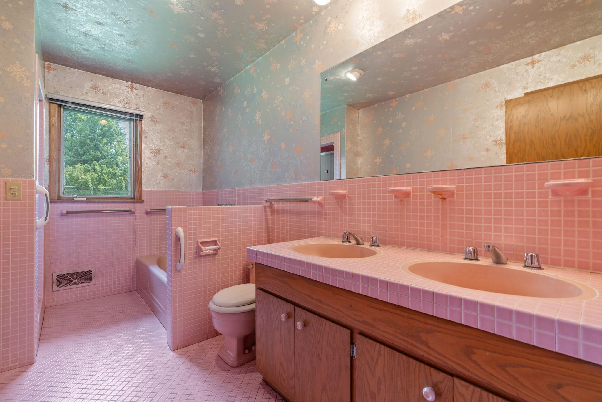 2160 Upper Saint Dennis Road