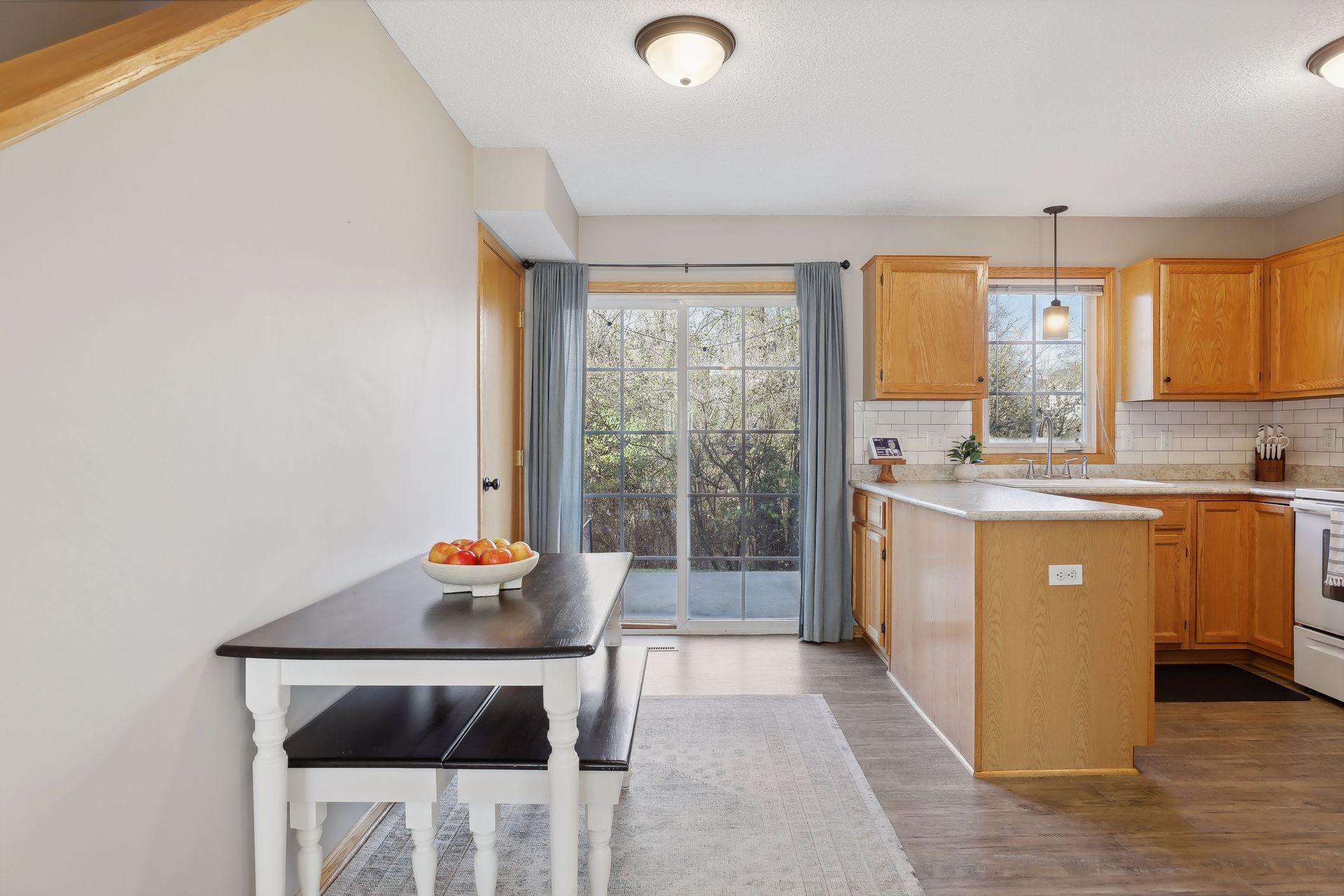 7990 Forest Boulevard Unit: F