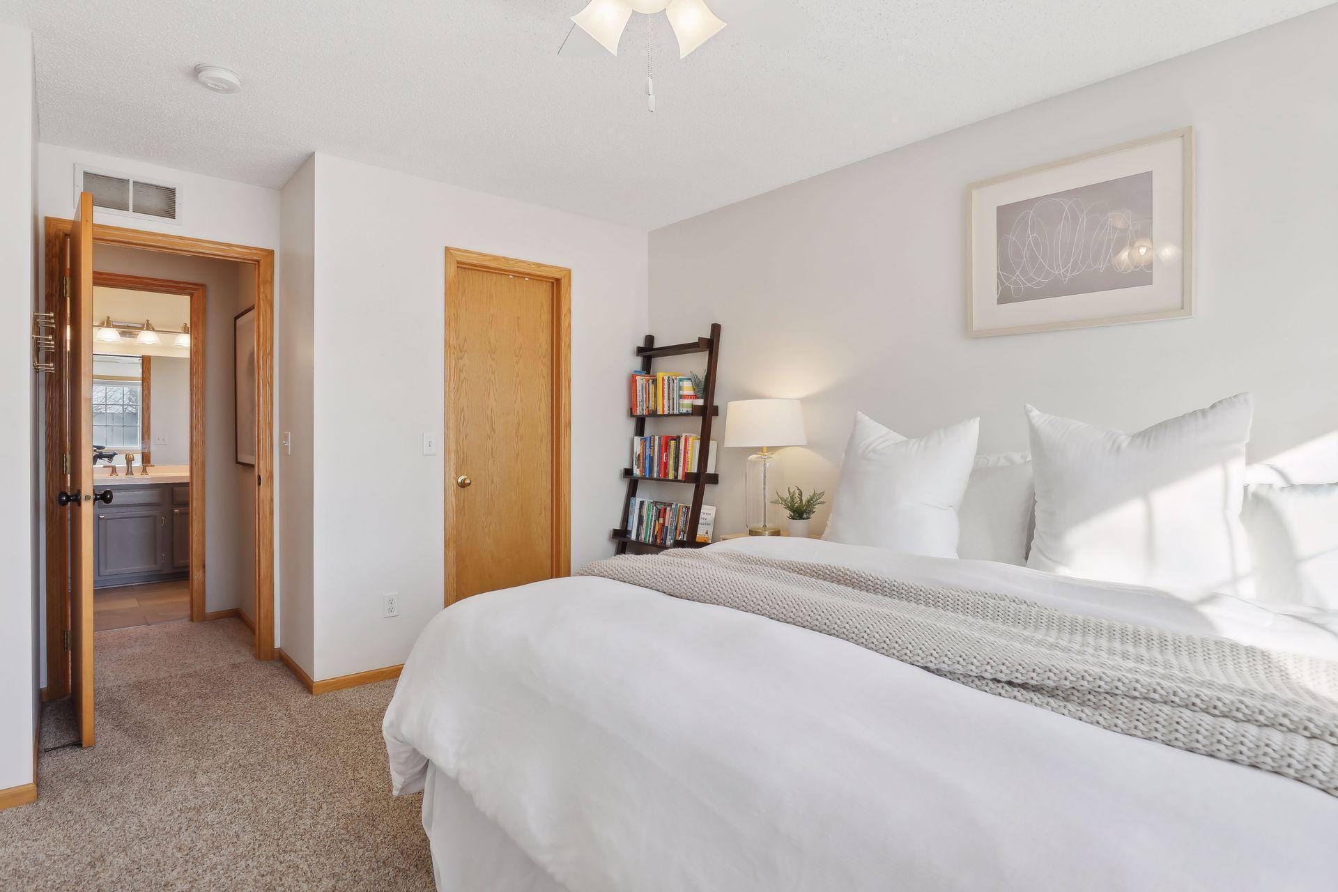 7990 Forest Boulevard Unit: F