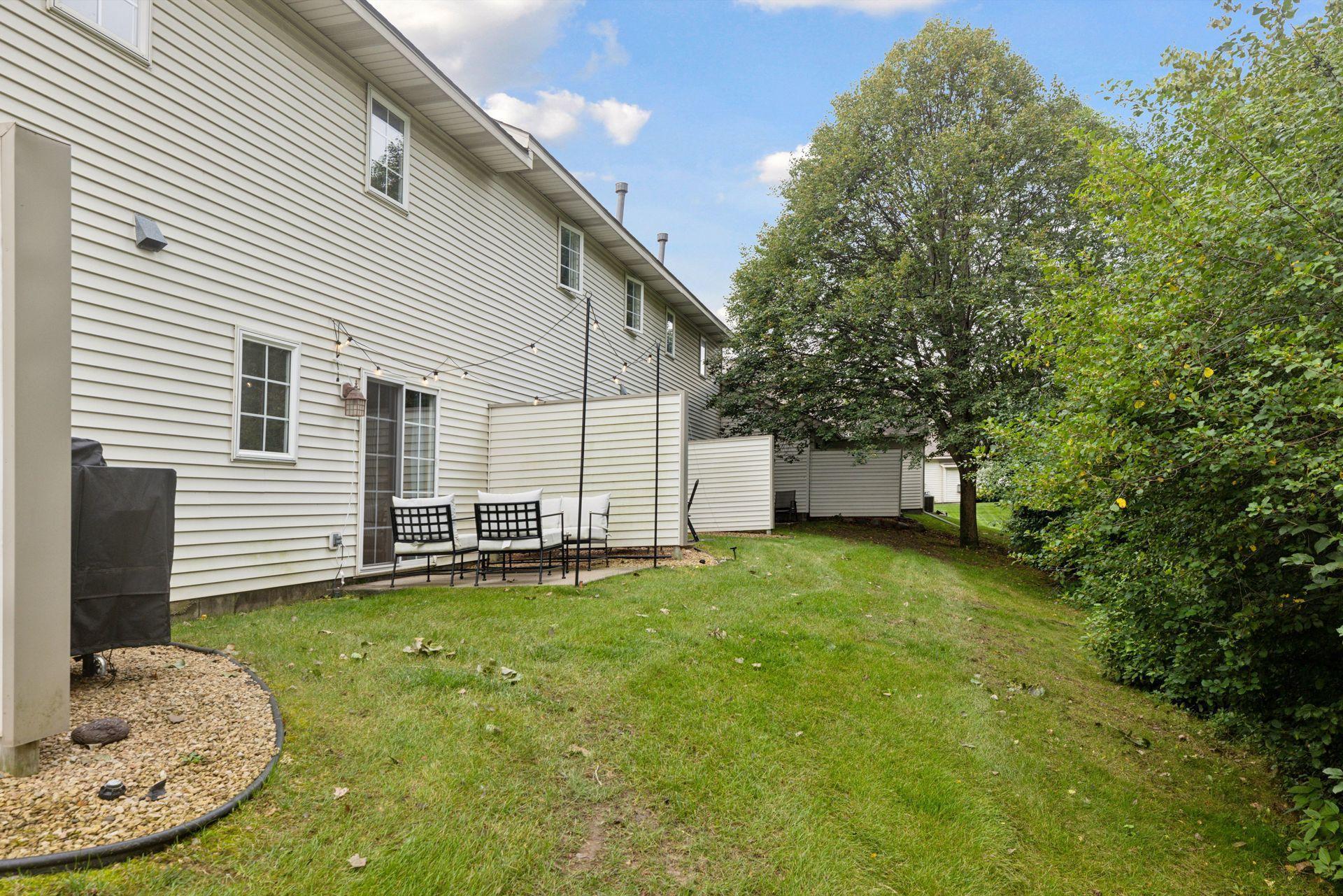 7990 Forest Boulevard Unit: F