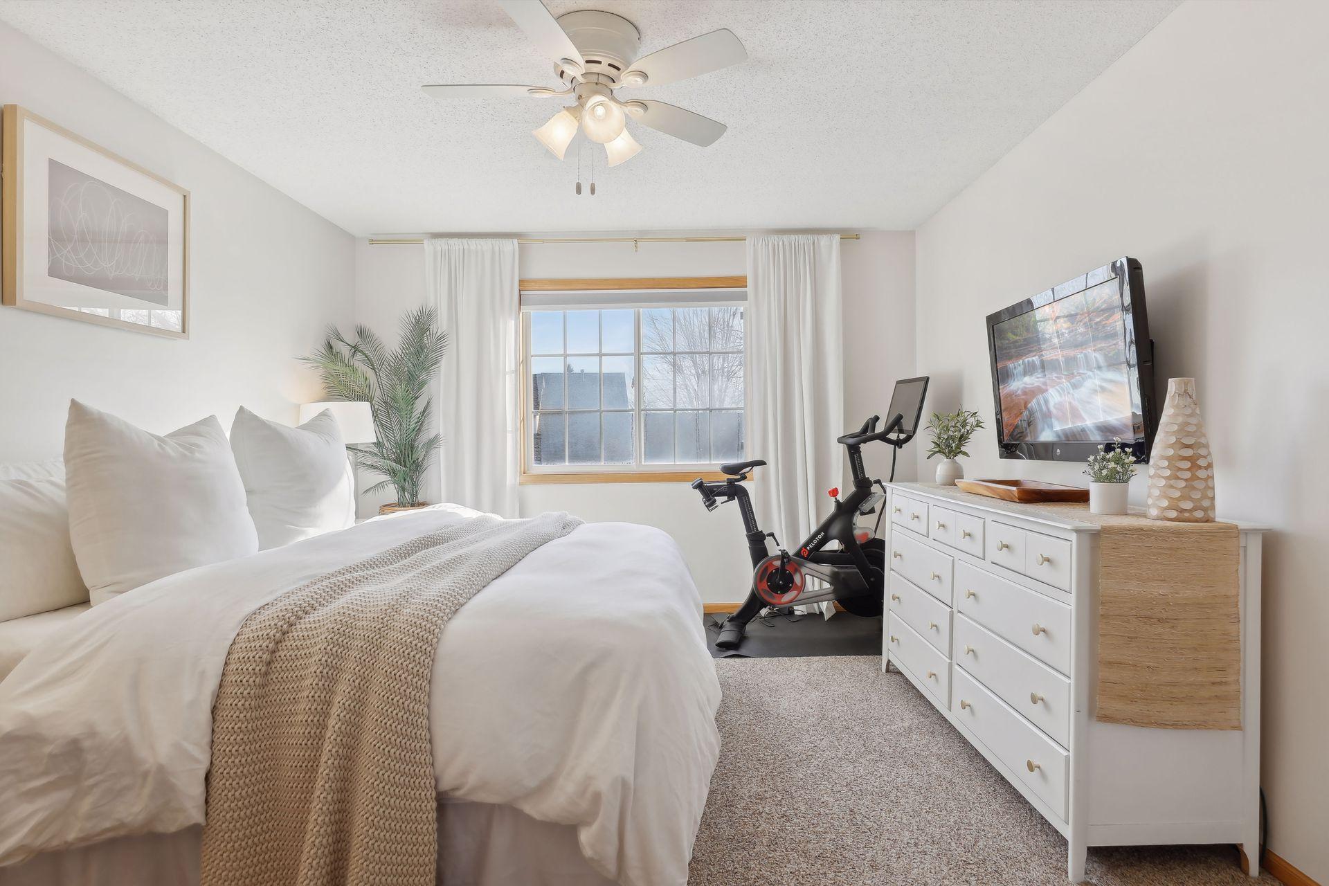 7990 Forest Boulevard Unit: F