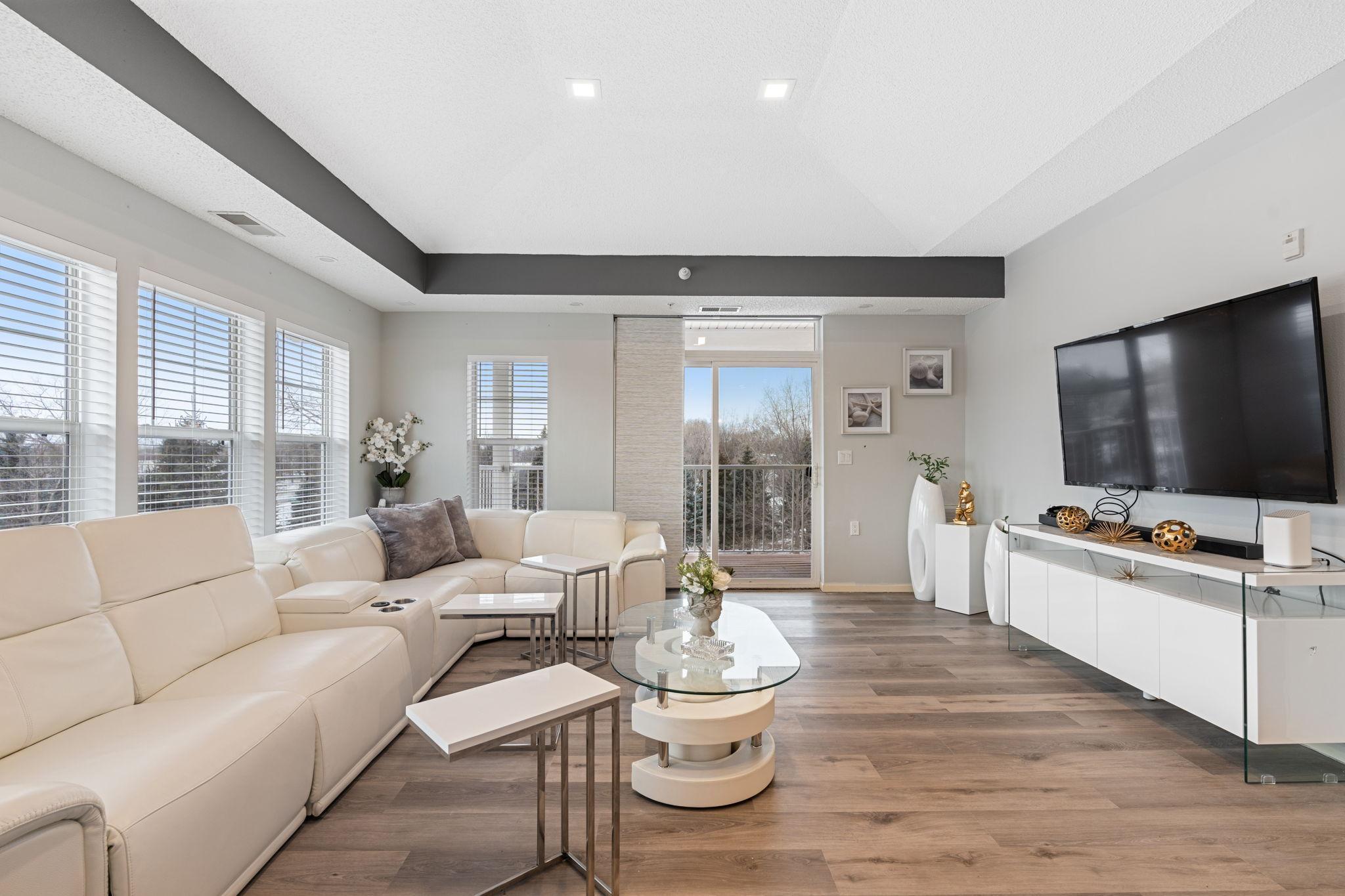 3800 85th Avenue N Unit: 316