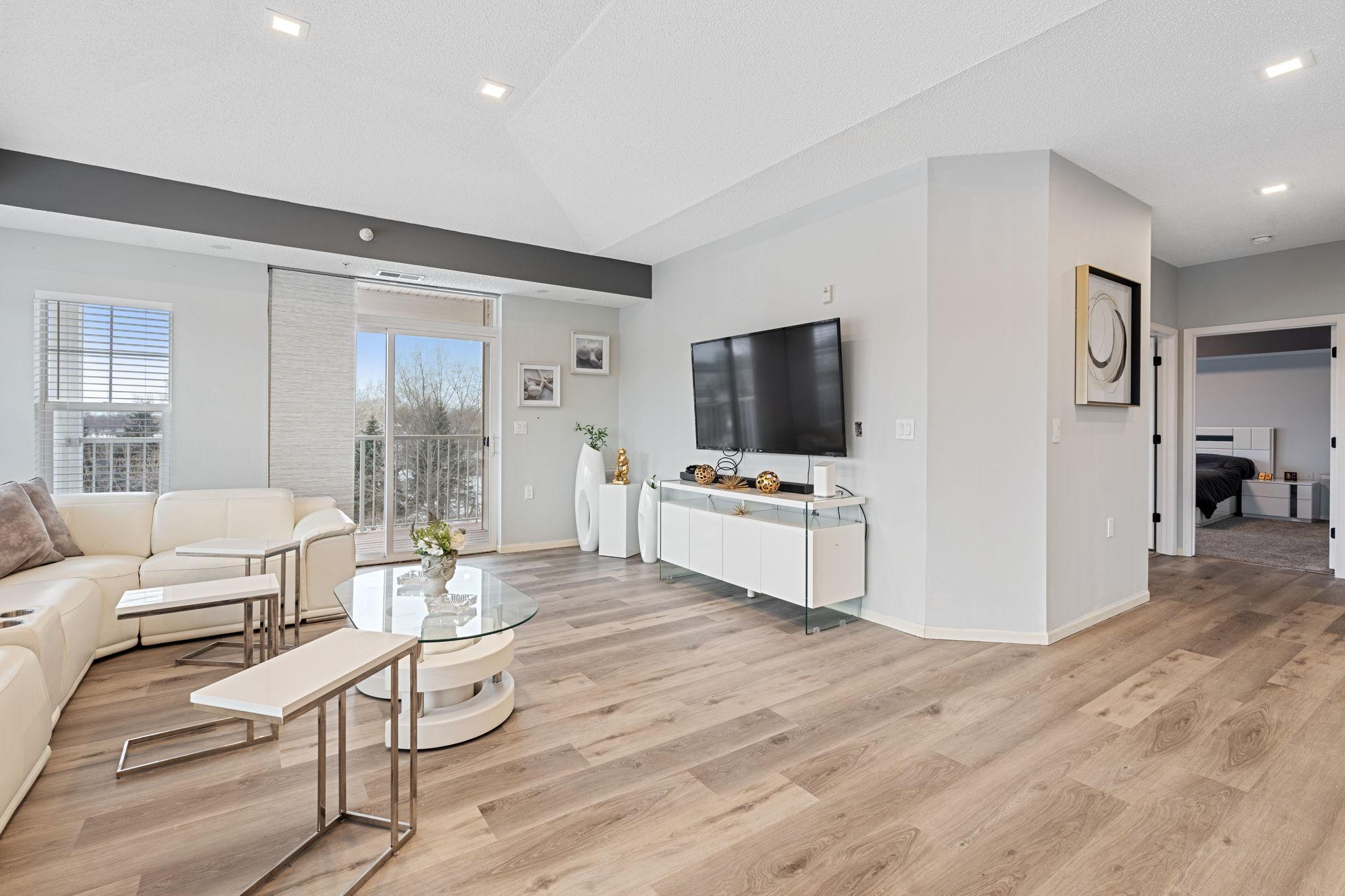 3800 85th Avenue N Unit: 316